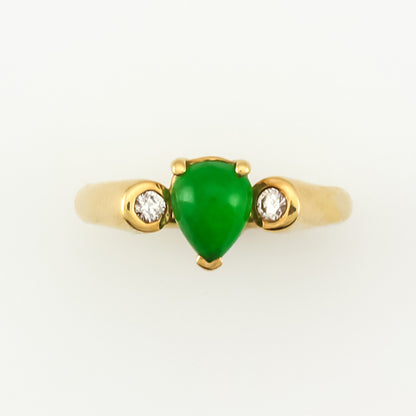 18K YELLOW GOLD GREEN JADEITE JADE AND DIAMOND RING UPC #308398