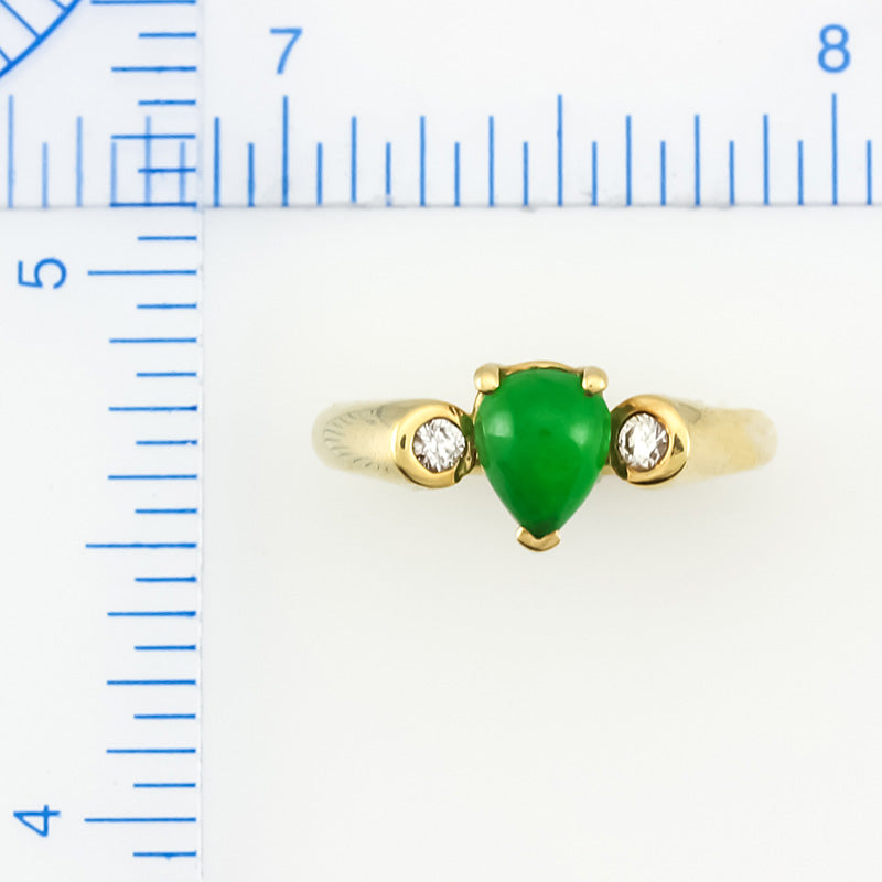 18K YELLOW GOLD GREEN JADEITE JADE AND DIAMOND RING UPC #308398