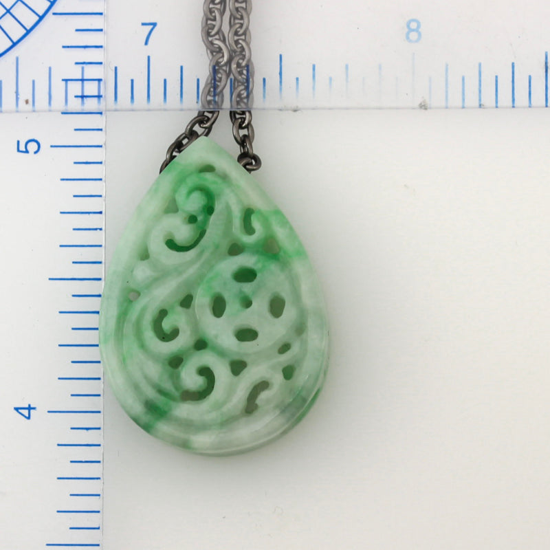 GREEN JADEITE JADE CARVED PEAR SHAPED PENDANT NECKLACE UPC #392960